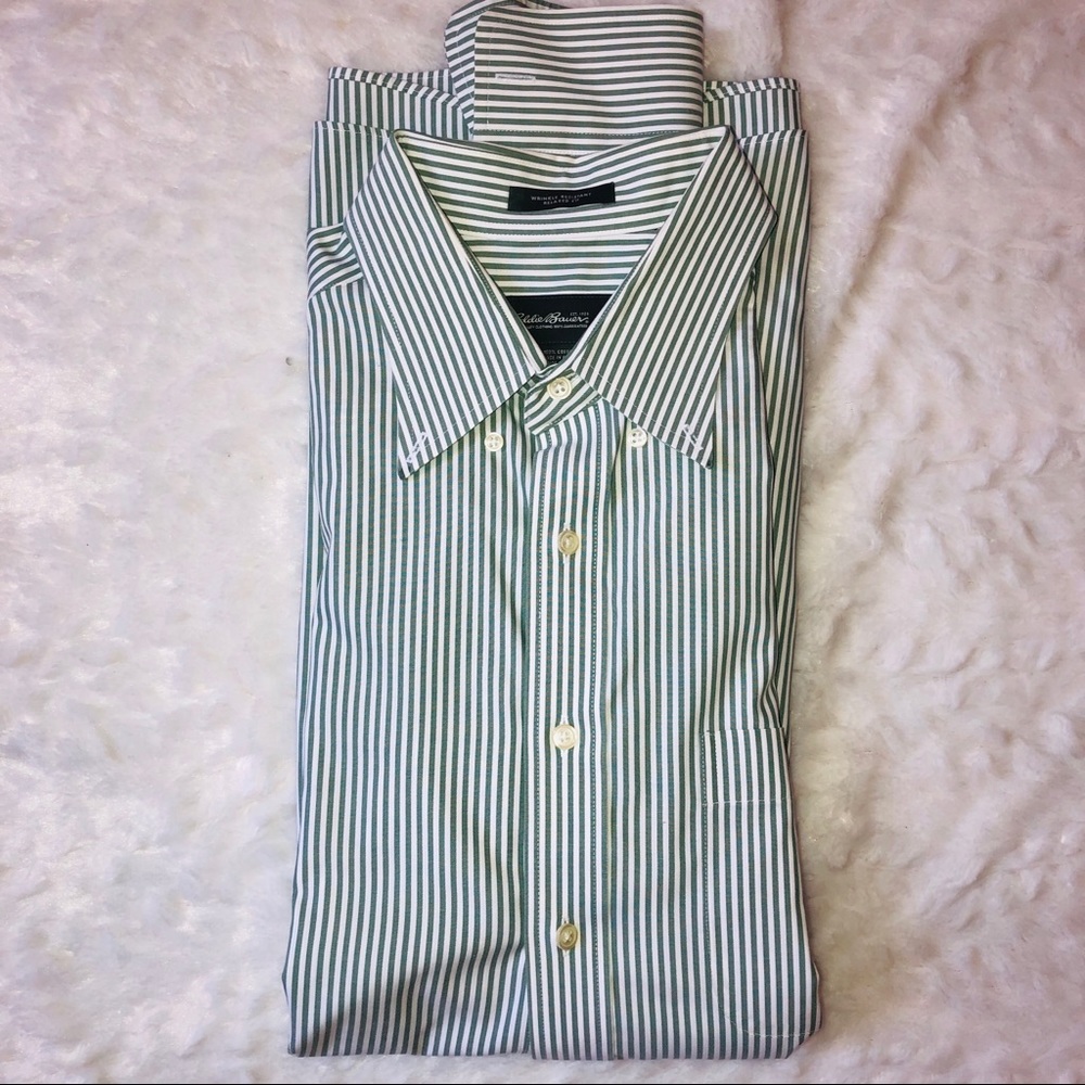 Eddie Bauer wrinkle free button down shirt